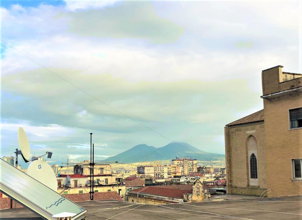 Case Vacanze " Il Duomo" Napoli Buitenkant foto